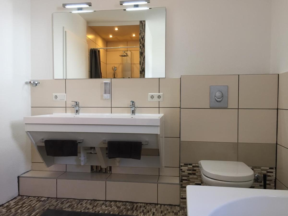 Ferienwohnung Am Bodensee- Zentrale Lage, Free Parking And Wifi, 109 M2, Privater Garten, 7 Gaeste, 2X Kingsize Boxspringbett, Familienfreundlich FDH Exterior foto