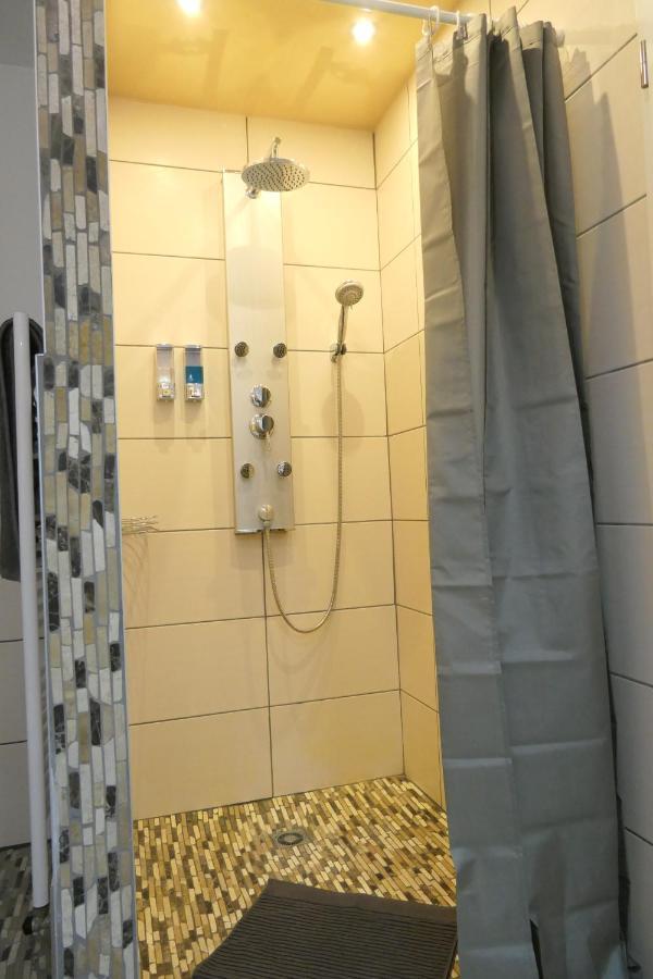 Ferienwohnung Am Bodensee- Zentrale Lage, Free Parking And Wifi, 109 M2, Privater Garten, 7 Gaeste, 2X Kingsize Boxspringbett, Familienfreundlich FDH Exterior foto